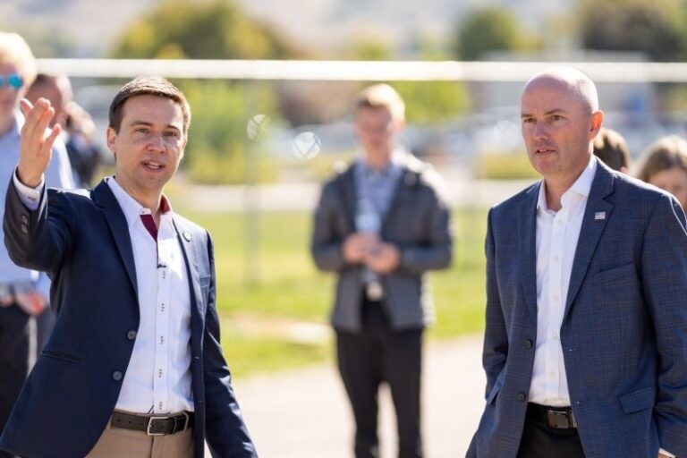 USU Highlights Roadway Electrification Research Center to Utah Governor